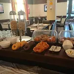 De Aranda Отель