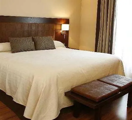 De Aranda 4*