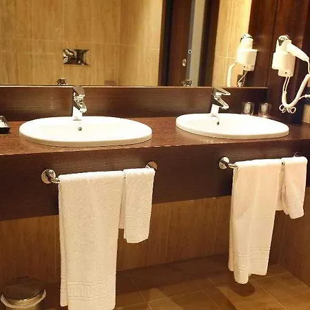 De Aranda Hotel 4*