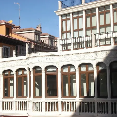 De Aranda Hotel 4*
