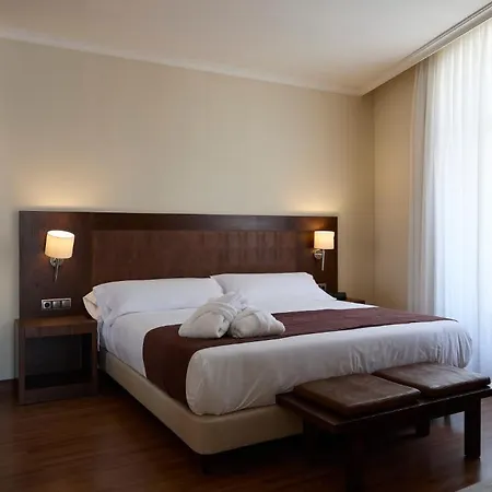 Hotel De Aranda 4*