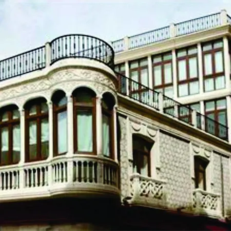 De Aranda Hotel 4*