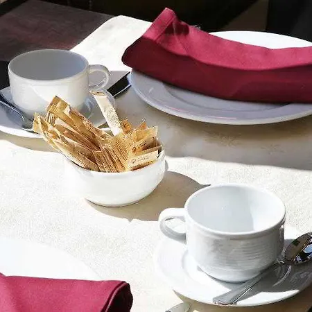 De Aranda Hotel